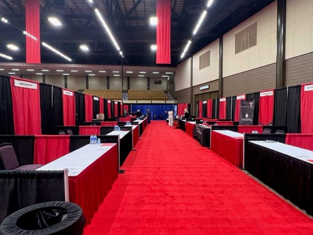 Booth Decorating-6-1000px